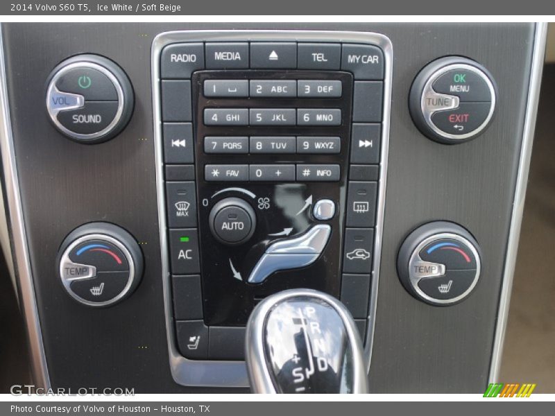 Ice White / Soft Beige 2014 Volvo S60 T5