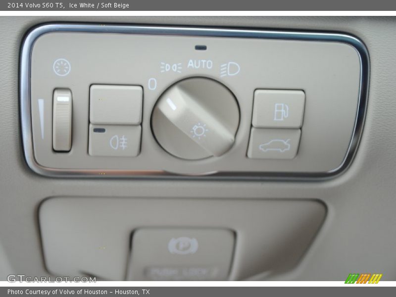 Ice White / Soft Beige 2014 Volvo S60 T5