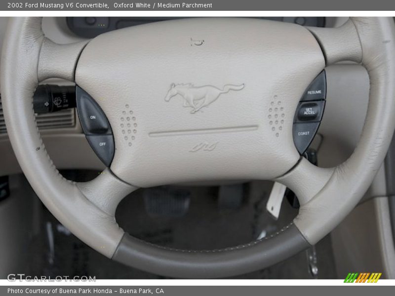 Oxford White / Medium Parchment 2002 Ford Mustang V6 Convertible