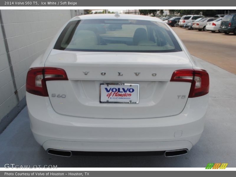 Ice White / Soft Beige 2014 Volvo S60 T5