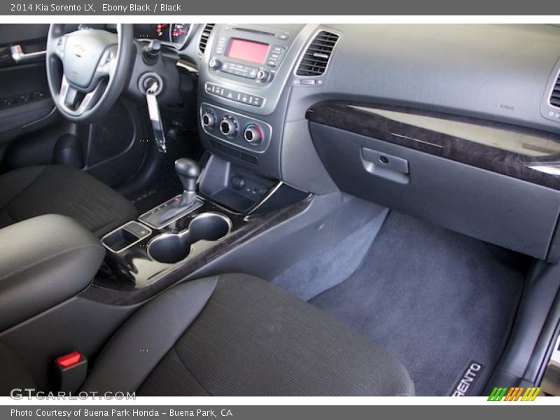 Ebony Black / Black 2014 Kia Sorento LX