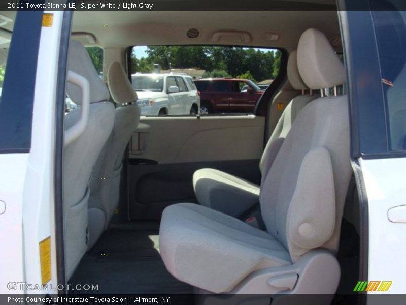Super White / Light Gray 2011 Toyota Sienna LE