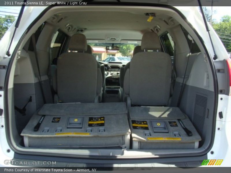 Super White / Light Gray 2011 Toyota Sienna LE