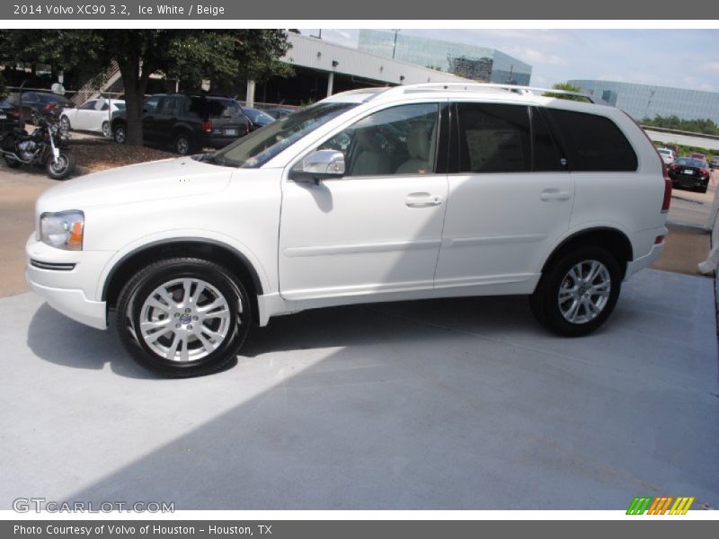 Ice White / Beige 2014 Volvo XC90 3.2