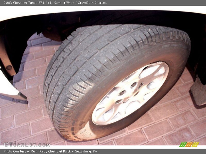 Summit White / Gray/Dark Charcoal 2003 Chevrolet Tahoe Z71 4x4