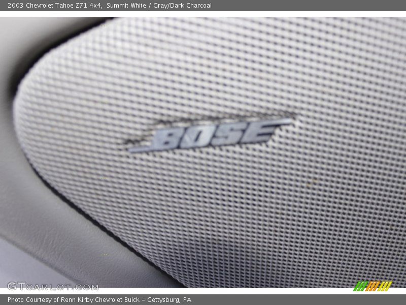 Summit White / Gray/Dark Charcoal 2003 Chevrolet Tahoe Z71 4x4