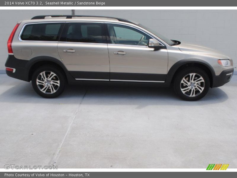  2014 XC70 3.2 Seashell Metallic