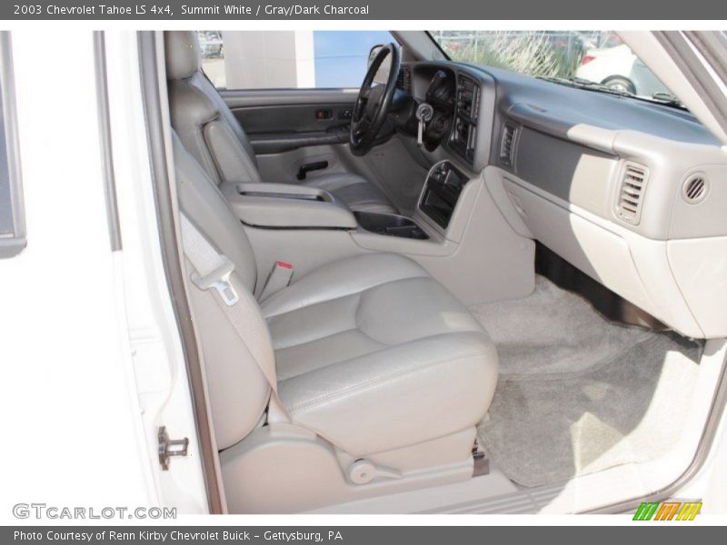 Summit White / Gray/Dark Charcoal 2003 Chevrolet Tahoe LS 4x4