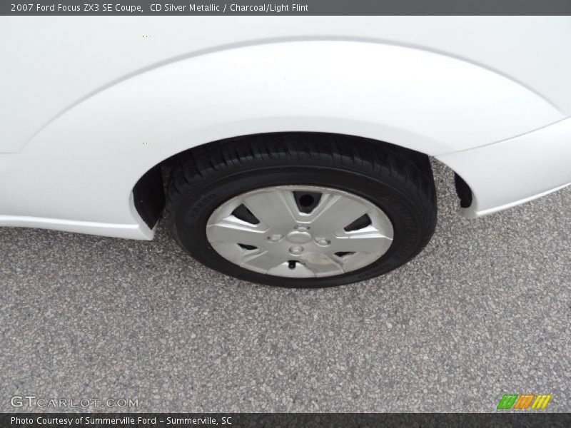 CD Silver Metallic / Charcoal/Light Flint 2007 Ford Focus ZX3 SE Coupe
