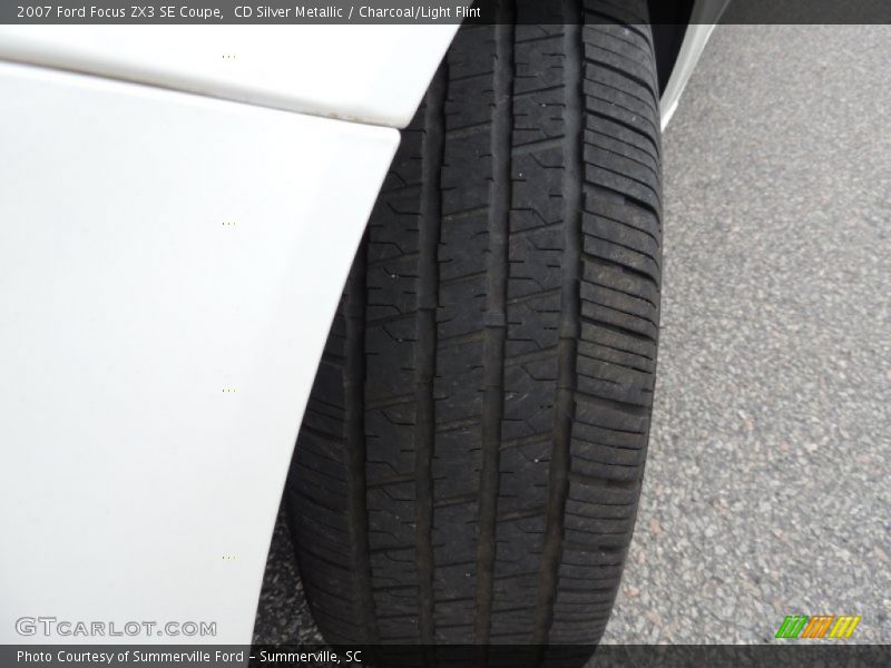CD Silver Metallic / Charcoal/Light Flint 2007 Ford Focus ZX3 SE Coupe
