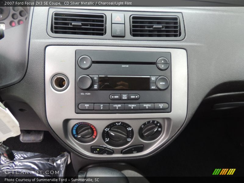 CD Silver Metallic / Charcoal/Light Flint 2007 Ford Focus ZX3 SE Coupe