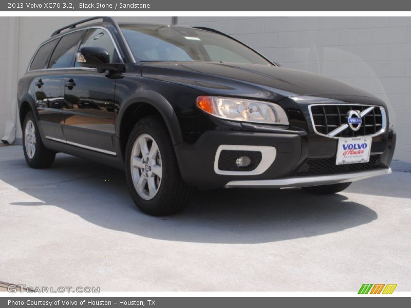 Black Stone / Sandstone 2013 Volvo XC70 3.2