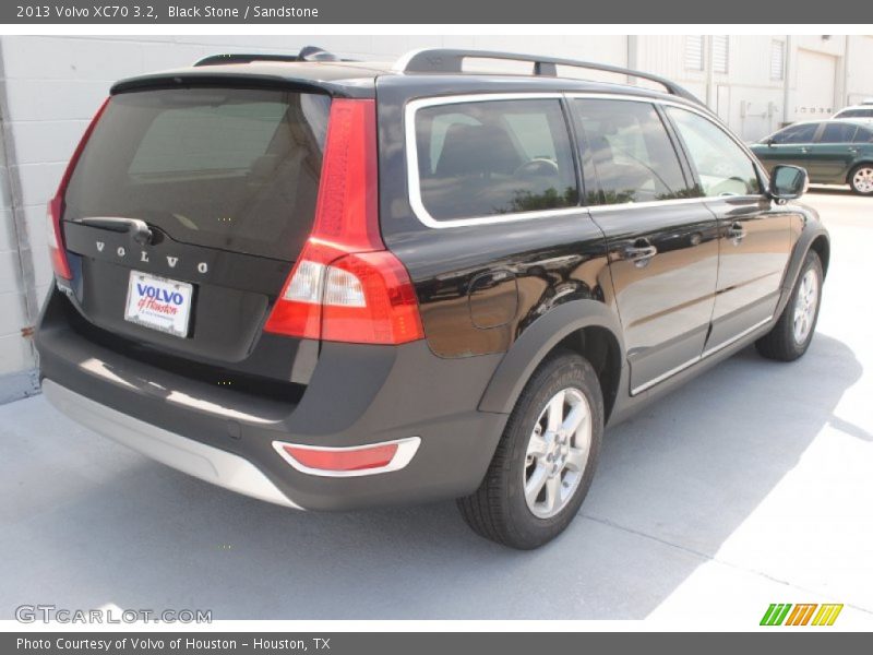 Black Stone / Sandstone 2013 Volvo XC70 3.2