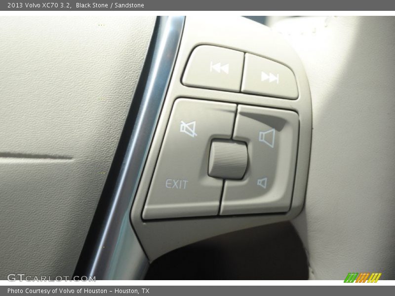 Black Stone / Sandstone 2013 Volvo XC70 3.2