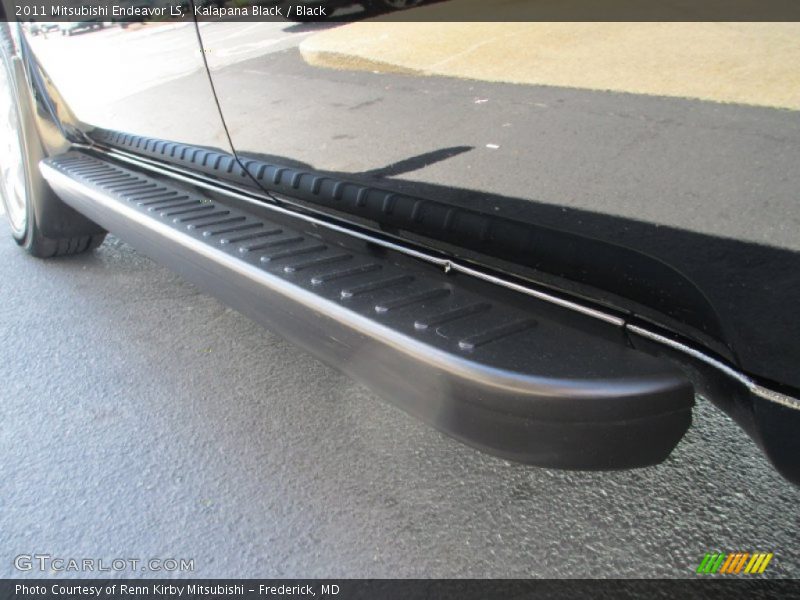 Kalapana Black / Black 2011 Mitsubishi Endeavor LS