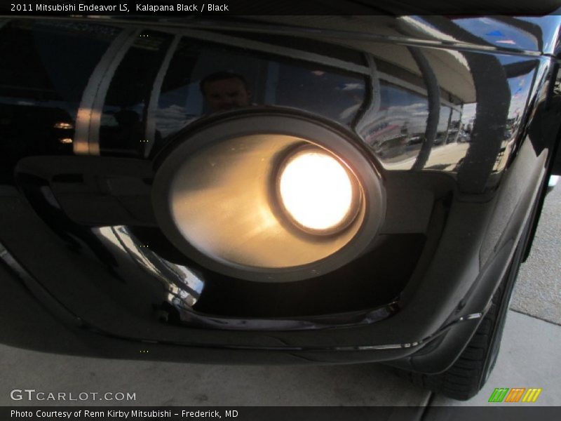 Kalapana Black / Black 2011 Mitsubishi Endeavor LS