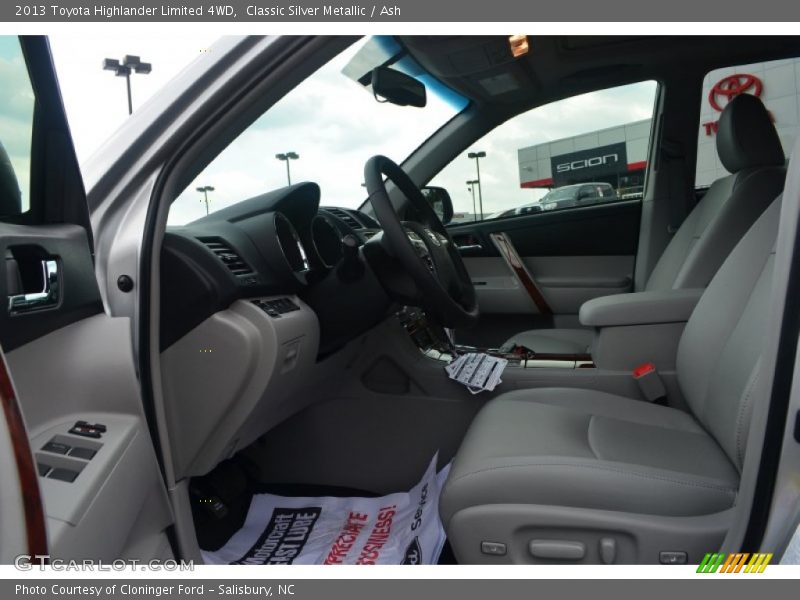 Classic Silver Metallic / Ash 2013 Toyota Highlander Limited 4WD