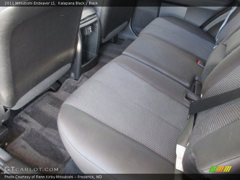 Kalapana Black / Black 2011 Mitsubishi Endeavor LS
