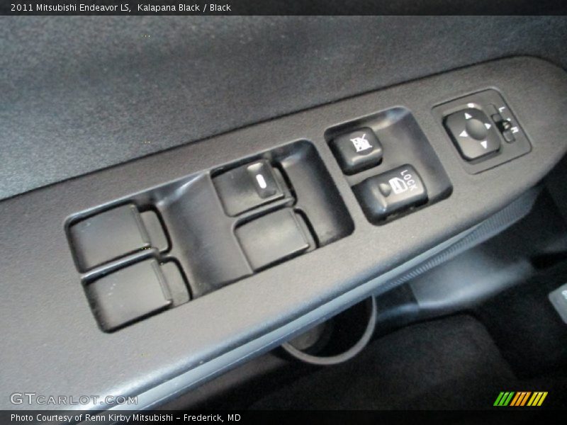 Kalapana Black / Black 2011 Mitsubishi Endeavor LS