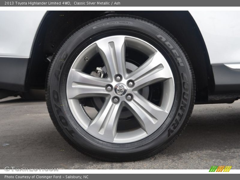 Classic Silver Metallic / Ash 2013 Toyota Highlander Limited 4WD