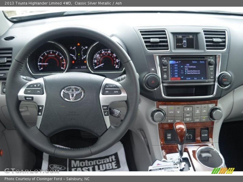 Classic Silver Metallic / Ash 2013 Toyota Highlander Limited 4WD