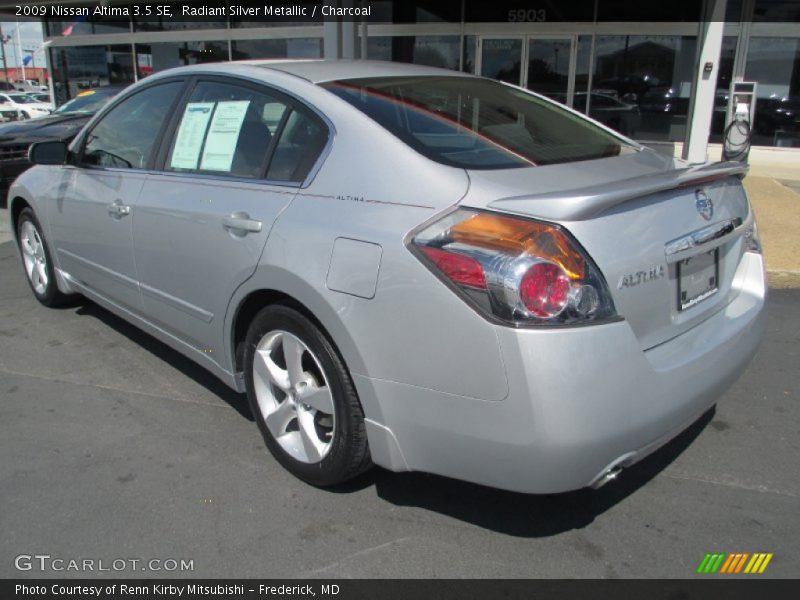 Radiant Silver Metallic / Charcoal 2009 Nissan Altima 3.5 SE