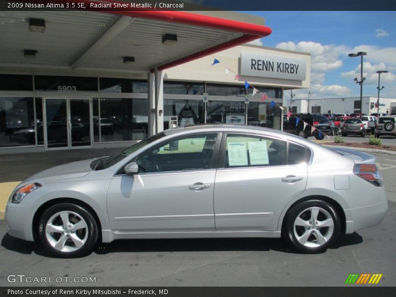 Radiant Silver Metallic / Charcoal 2009 Nissan Altima 3.5 SE