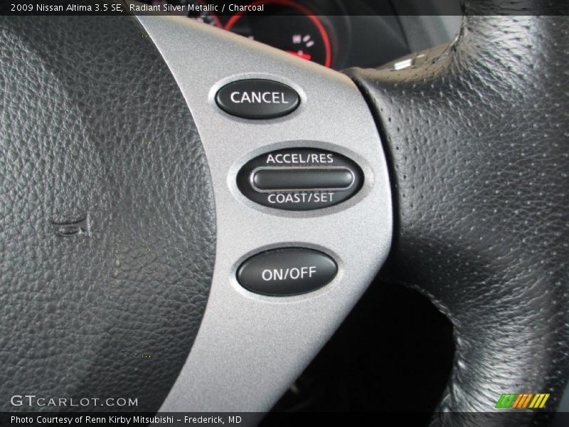 Radiant Silver Metallic / Charcoal 2009 Nissan Altima 3.5 SE