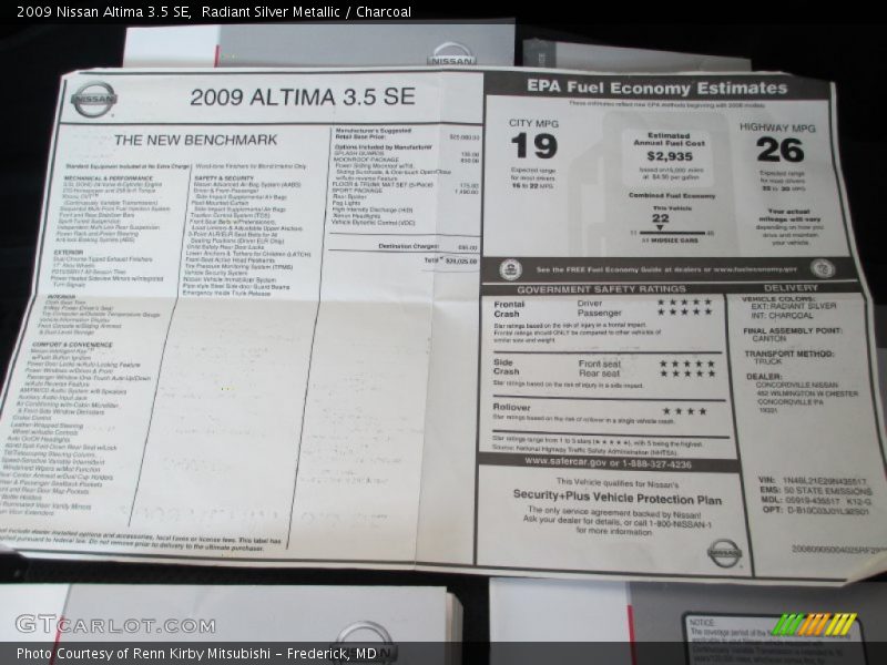 Radiant Silver Metallic / Charcoal 2009 Nissan Altima 3.5 SE