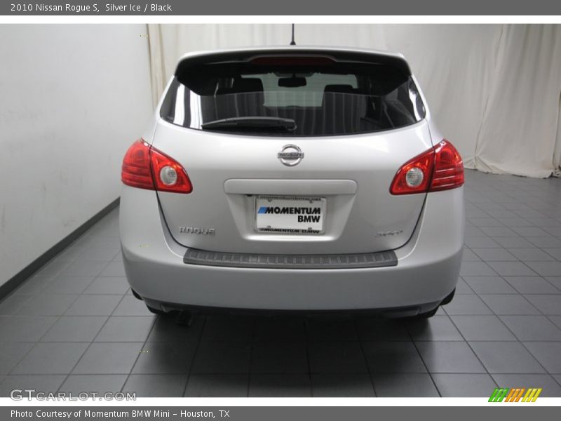 Silver Ice / Black 2010 Nissan Rogue S