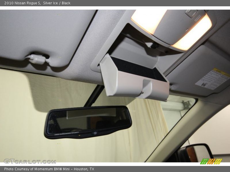 Silver Ice / Black 2010 Nissan Rogue S