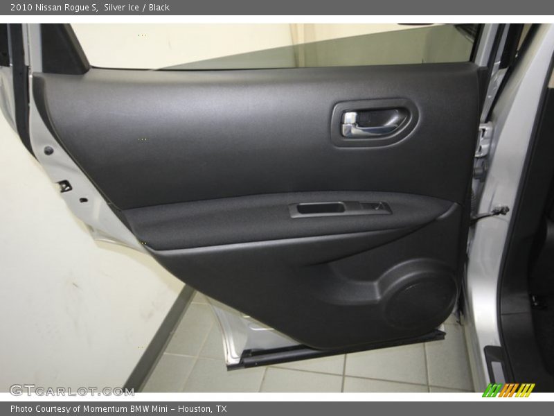 Silver Ice / Black 2010 Nissan Rogue S