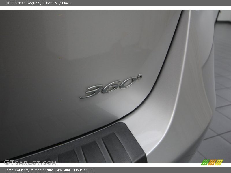 Silver Ice / Black 2010 Nissan Rogue S