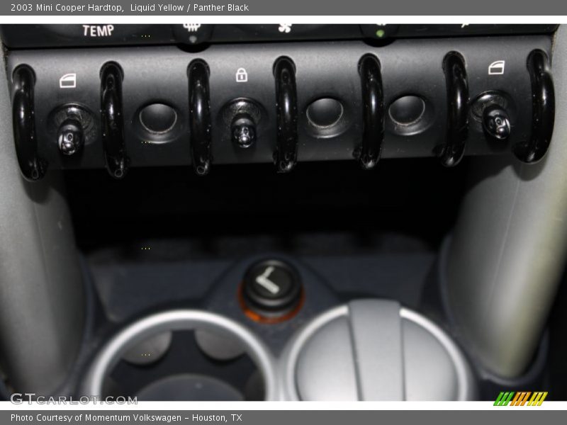 Liquid Yellow / Panther Black 2003 Mini Cooper Hardtop