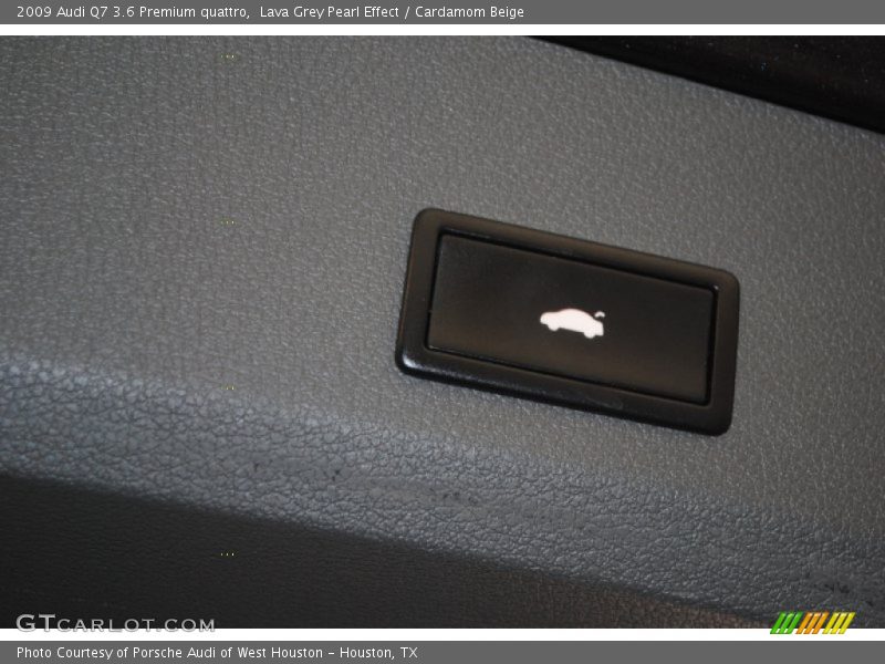 Lava Grey Pearl Effect / Cardamom Beige 2009 Audi Q7 3.6 Premium quattro