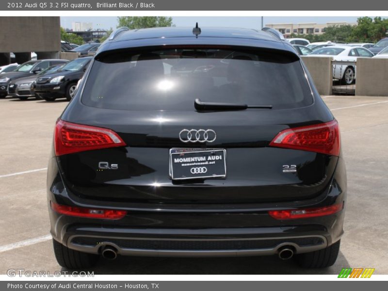 Brilliant Black / Black 2012 Audi Q5 3.2 FSI quattro