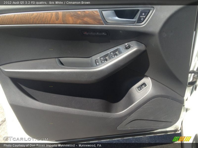 Ibis White / Cinnamon Brown 2012 Audi Q5 3.2 FSI quattro