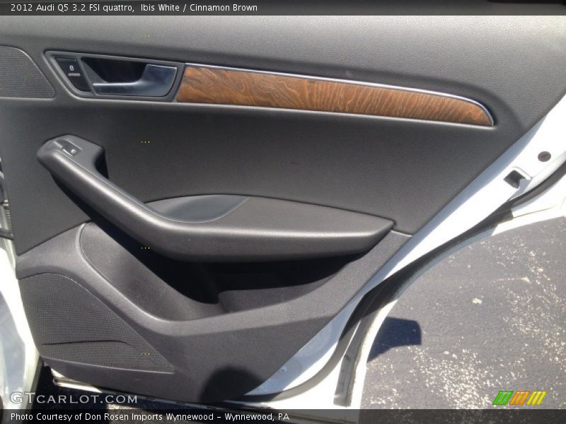 Ibis White / Cinnamon Brown 2012 Audi Q5 3.2 FSI quattro