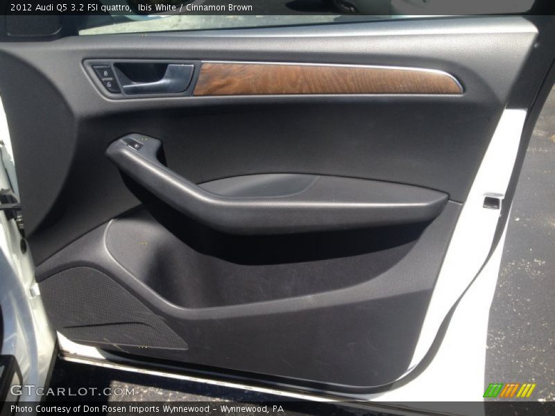 Ibis White / Cinnamon Brown 2012 Audi Q5 3.2 FSI quattro