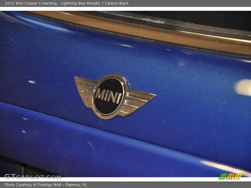Lightning Blue Metallic / Carbon Black 2013 Mini Cooper S Hardtop