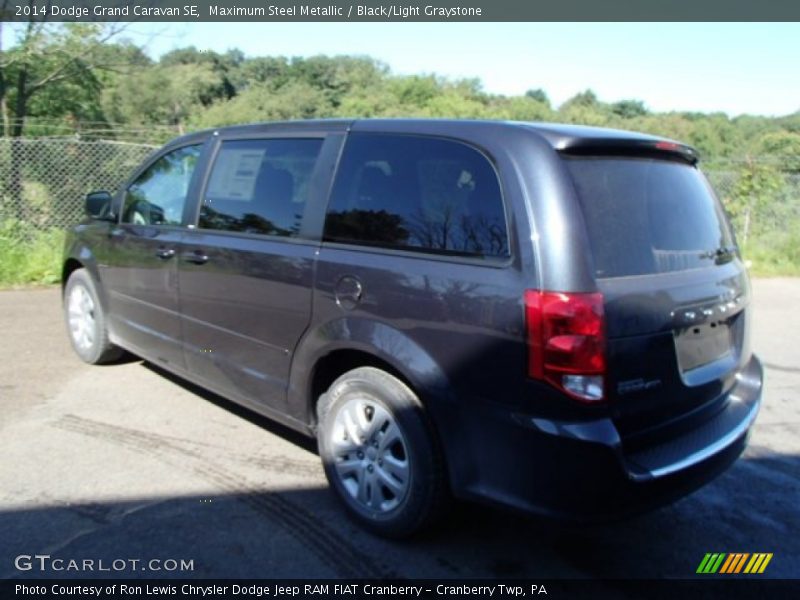 Maximum Steel Metallic / Black/Light Graystone 2014 Dodge Grand Caravan SE