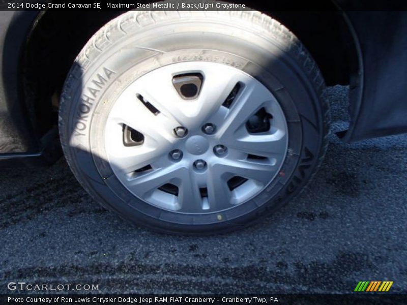 Maximum Steel Metallic / Black/Light Graystone 2014 Dodge Grand Caravan SE