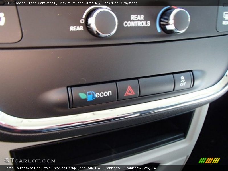 Maximum Steel Metallic / Black/Light Graystone 2014 Dodge Grand Caravan SE