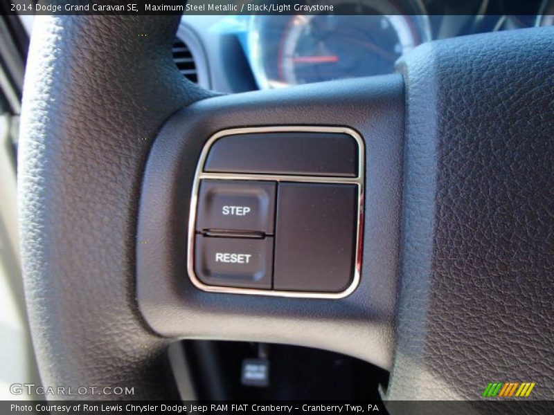 Maximum Steel Metallic / Black/Light Graystone 2014 Dodge Grand Caravan SE