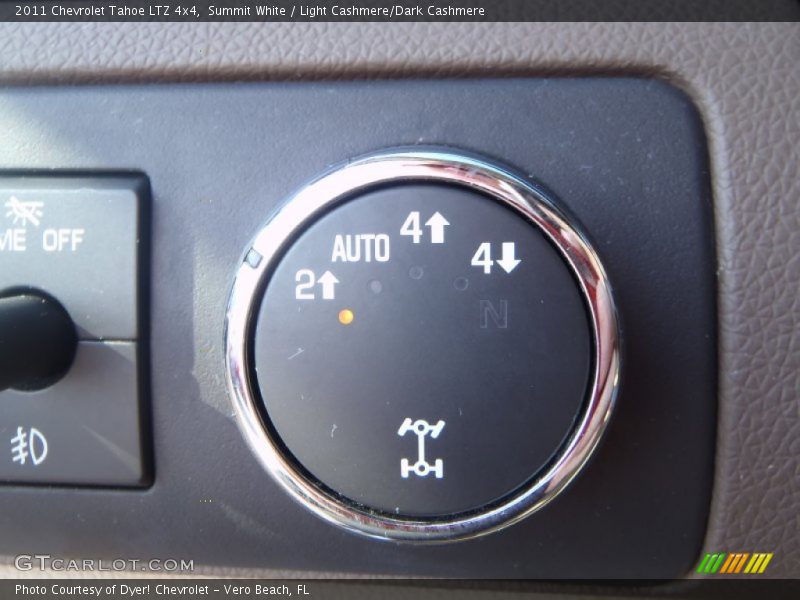 Summit White / Light Cashmere/Dark Cashmere 2011 Chevrolet Tahoe LTZ 4x4