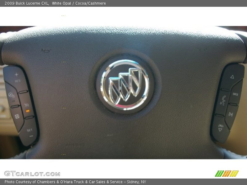 White Opal / Cocoa/Cashmere 2009 Buick Lucerne CXL
