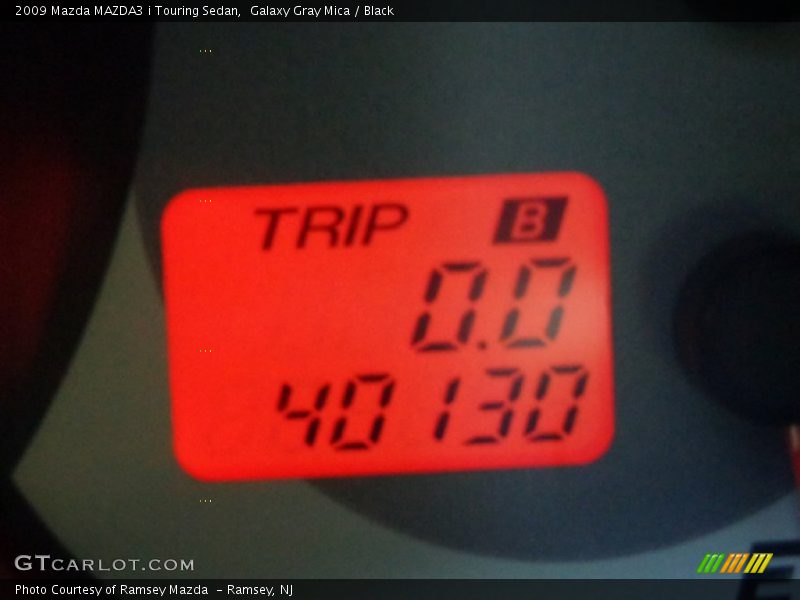 Galaxy Gray Mica / Black 2009 Mazda MAZDA3 i Touring Sedan