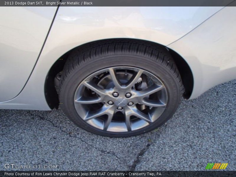 Bright Silver Metallic / Black 2013 Dodge Dart SXT