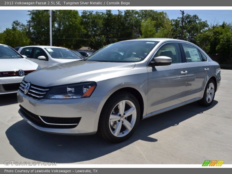 Tungsten Silver Metallic / Cornsilk Beige 2013 Volkswagen Passat 2.5L SE