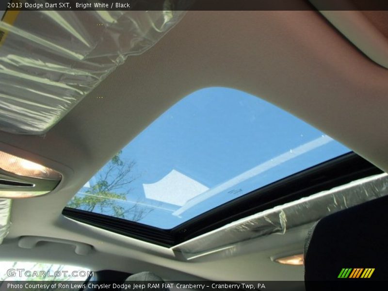 Bright White / Black 2013 Dodge Dart SXT